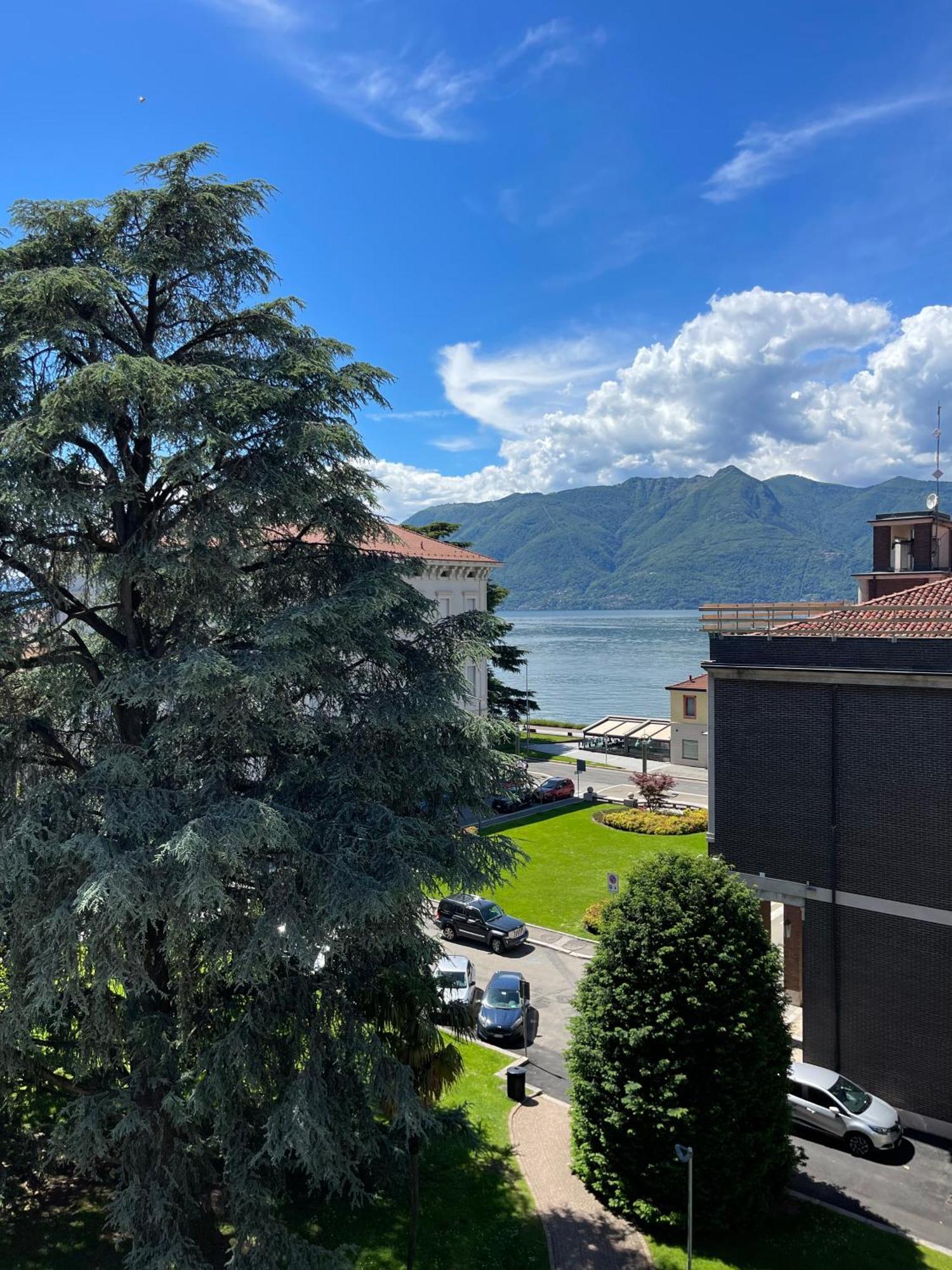 Honey House - Vista Lago E Montagne ルイーノ エクステリア 写真